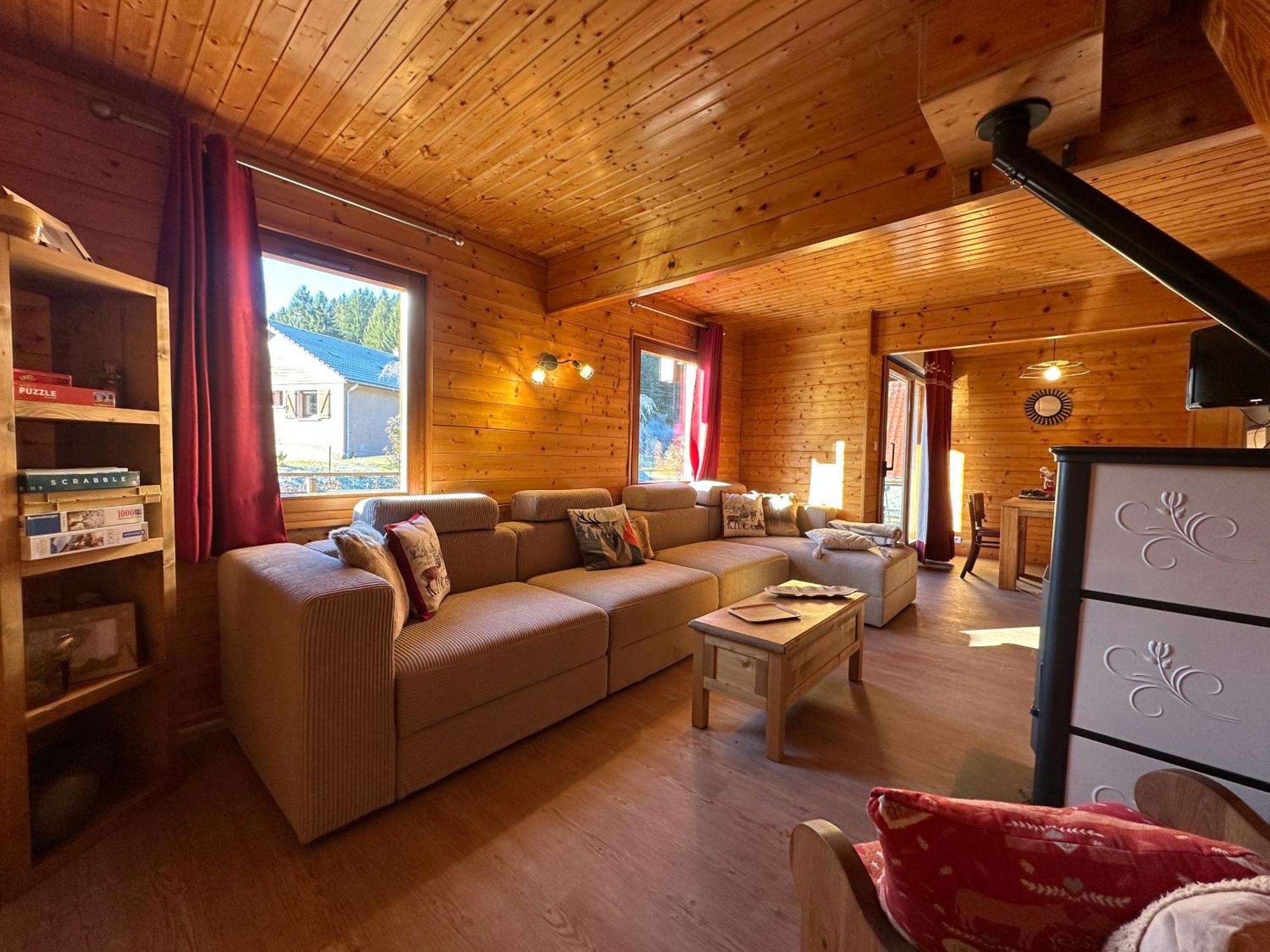 Le Des Broches - Jacuzzi Holiday home *